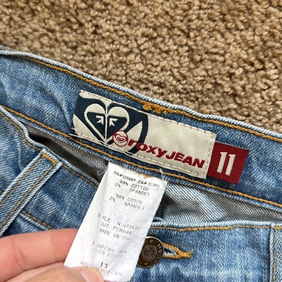 Vintage Y2K Roxy Low Rise Bootcut Flare Light Wash Jeans - Picture 4 of 10